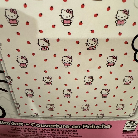Hello Kitty - Plush Blanket Full/Queen - Picture 3 of 4